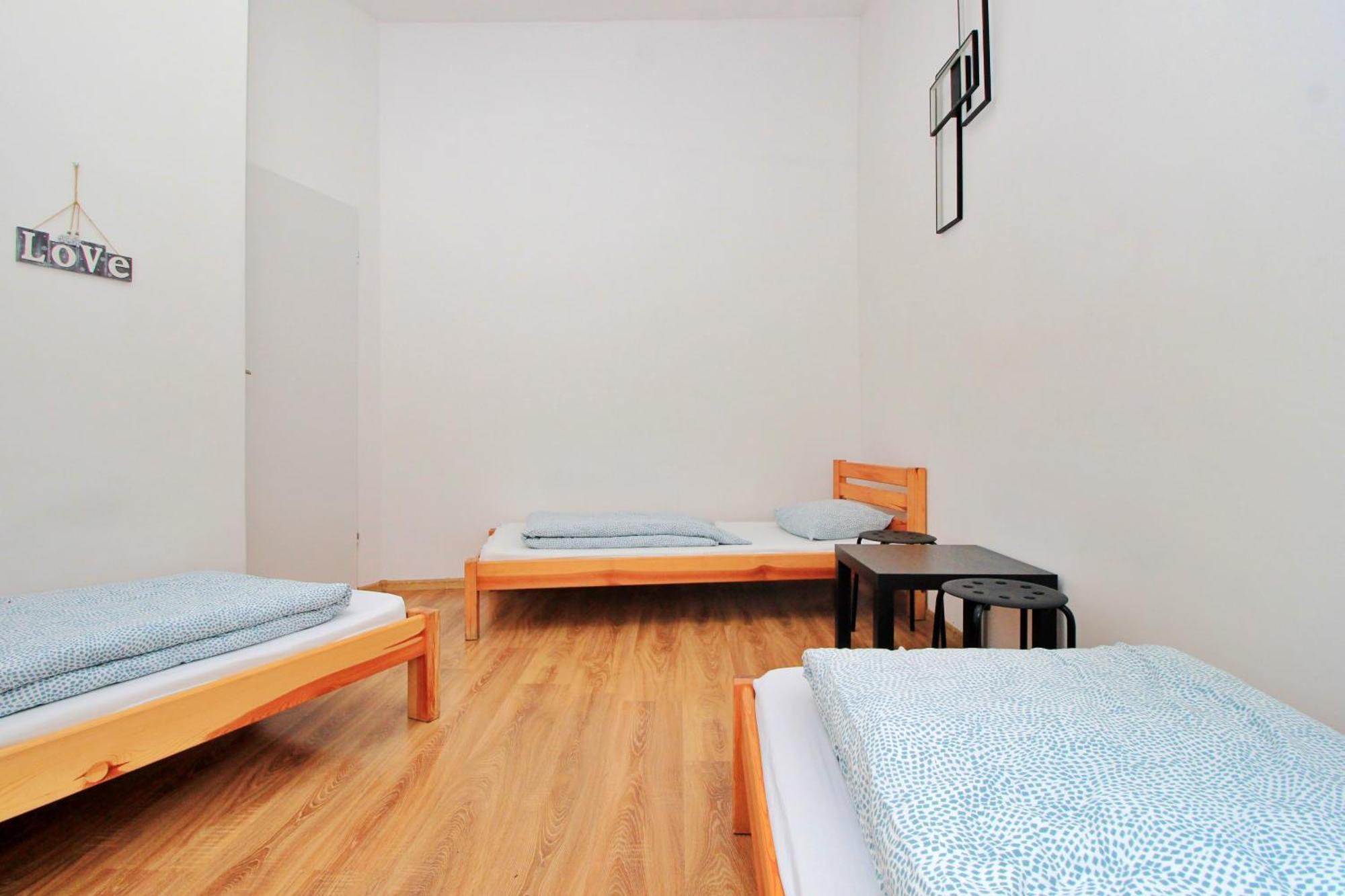 Hostel Cinnamon Краков Экстерьер фото