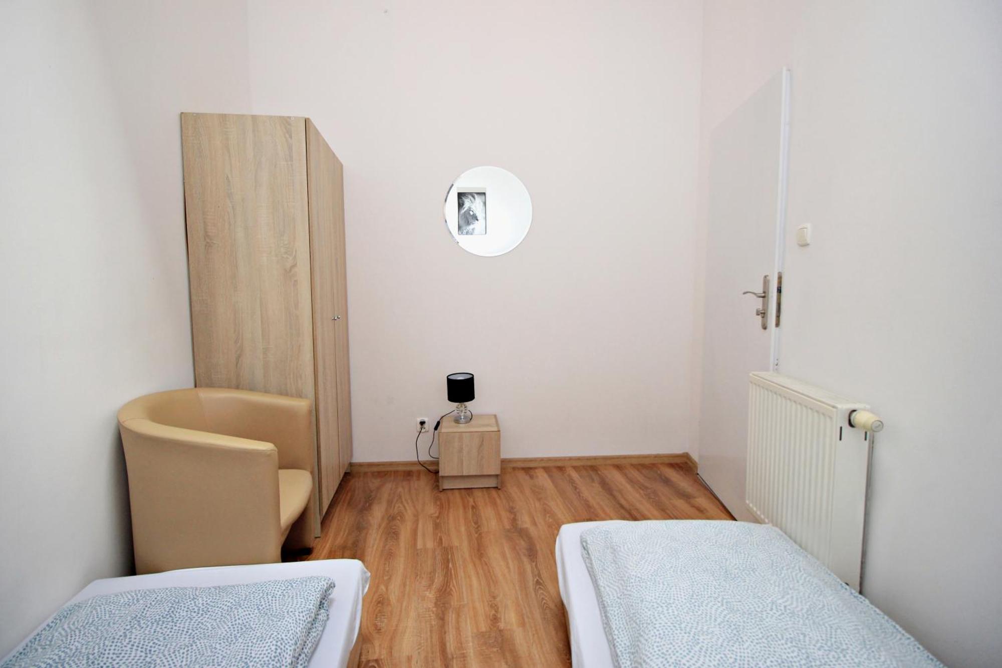 Hostel Cinnamon Краков Экстерьер фото