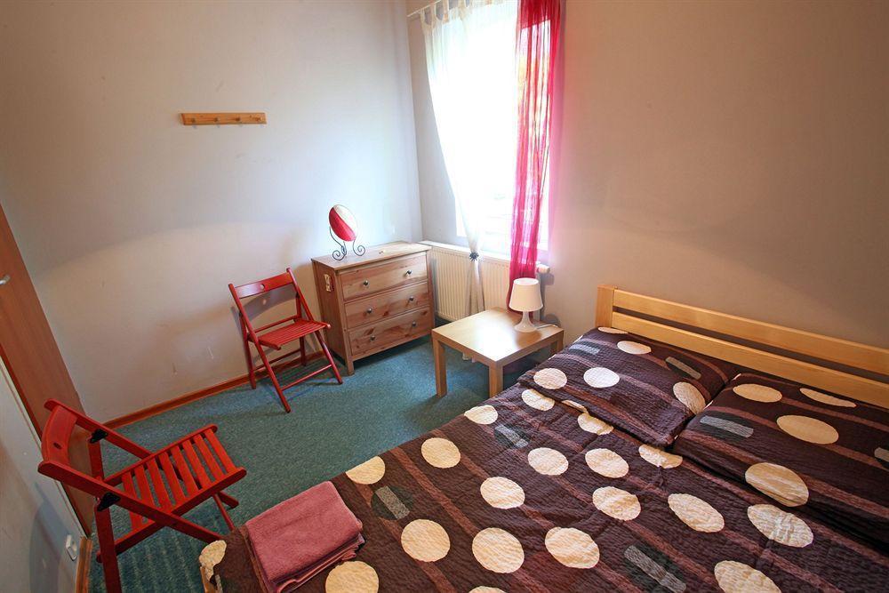 Hostel Cinnamon Краков Экстерьер фото