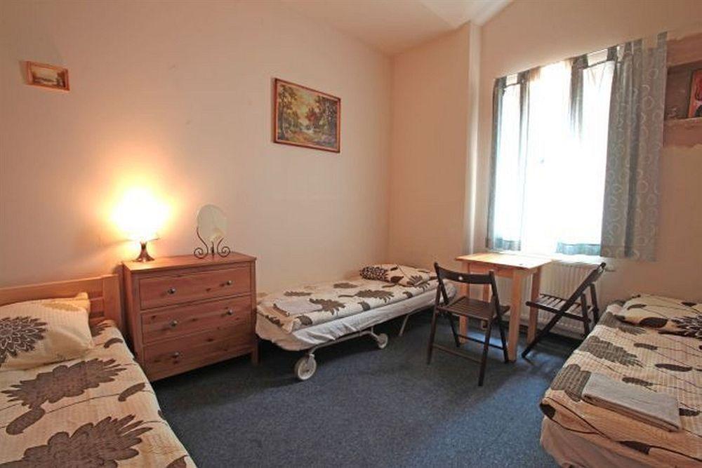Hostel Cinnamon Краков Экстерьер фото
