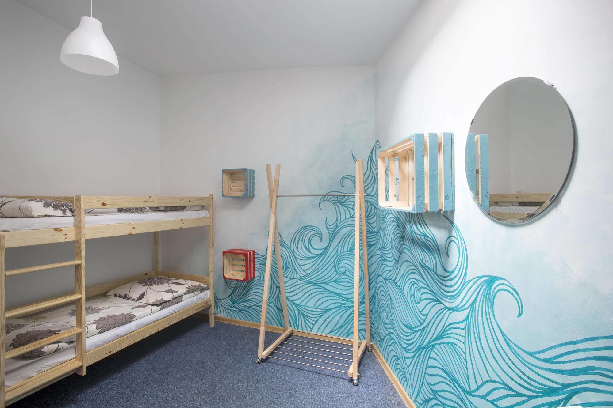Hostel Cinnamon Краков Экстерьер фото