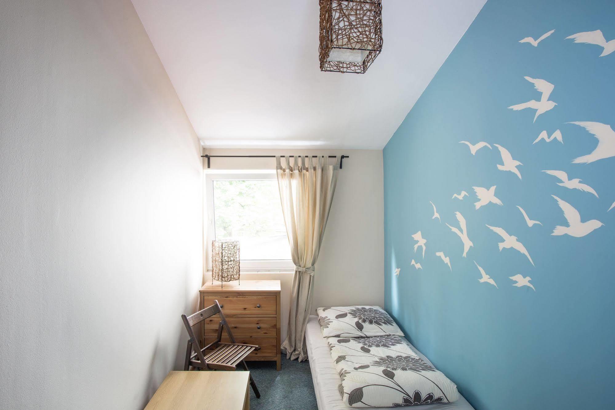 Hostel Cinnamon Краков Экстерьер фото